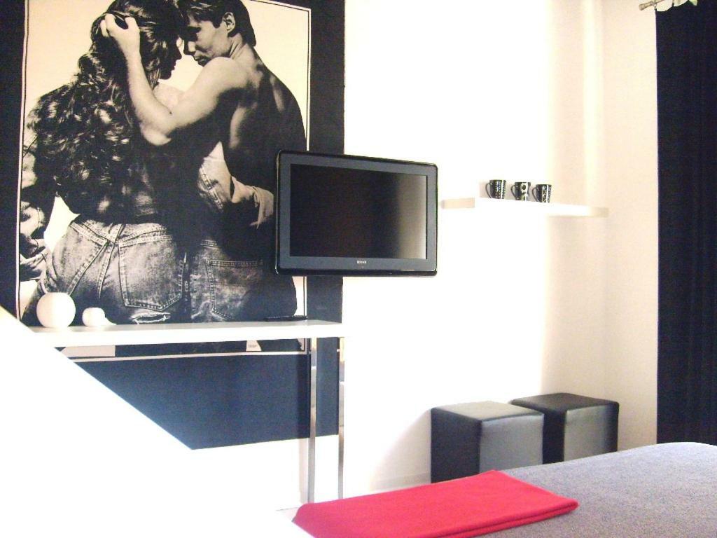 I Cugi Metropolis Apartment บรอนเต ภายนอก รูปภาพ
